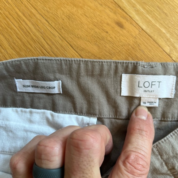 Women's Size 16 LOFT Men's Tan Chinos Pants GUC - Picture 2 of 6